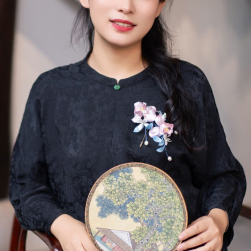 Broche en soie de mûrier faite à la main en forme de vigne d'iris rose pour l'équilibre