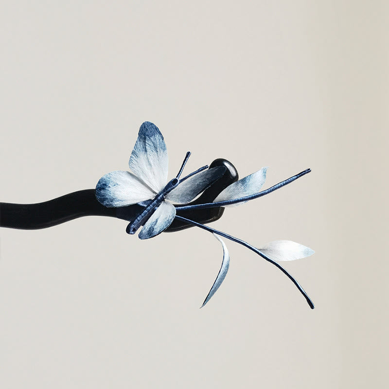 Épingle à cheveux en velours de soie de mûrier faite à la main avec fleur et papillon