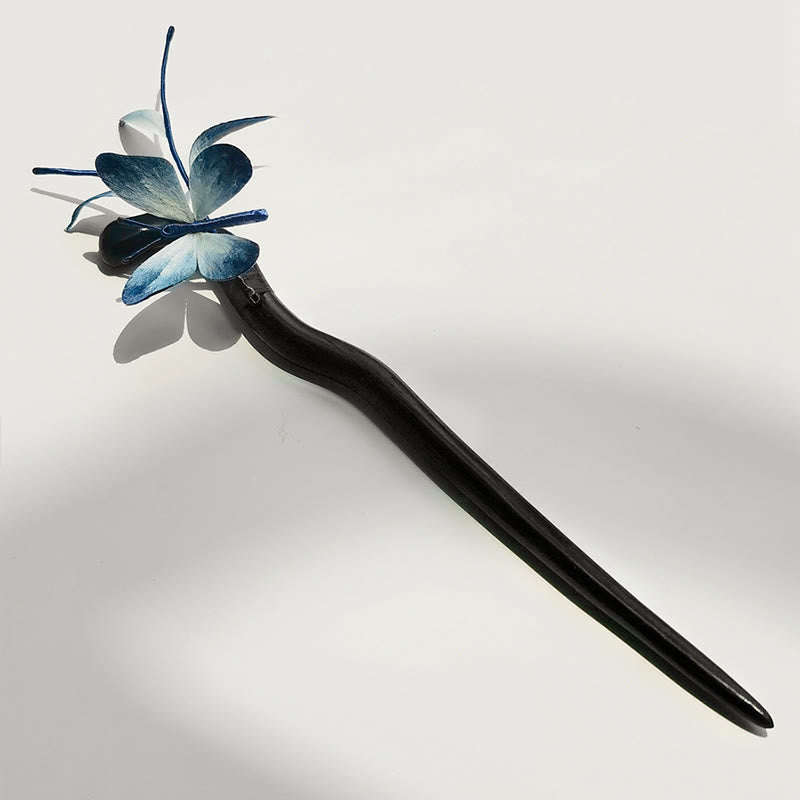 Épingle à cheveux en velours de soie de mûrier faite à la main avec fleur et papillon