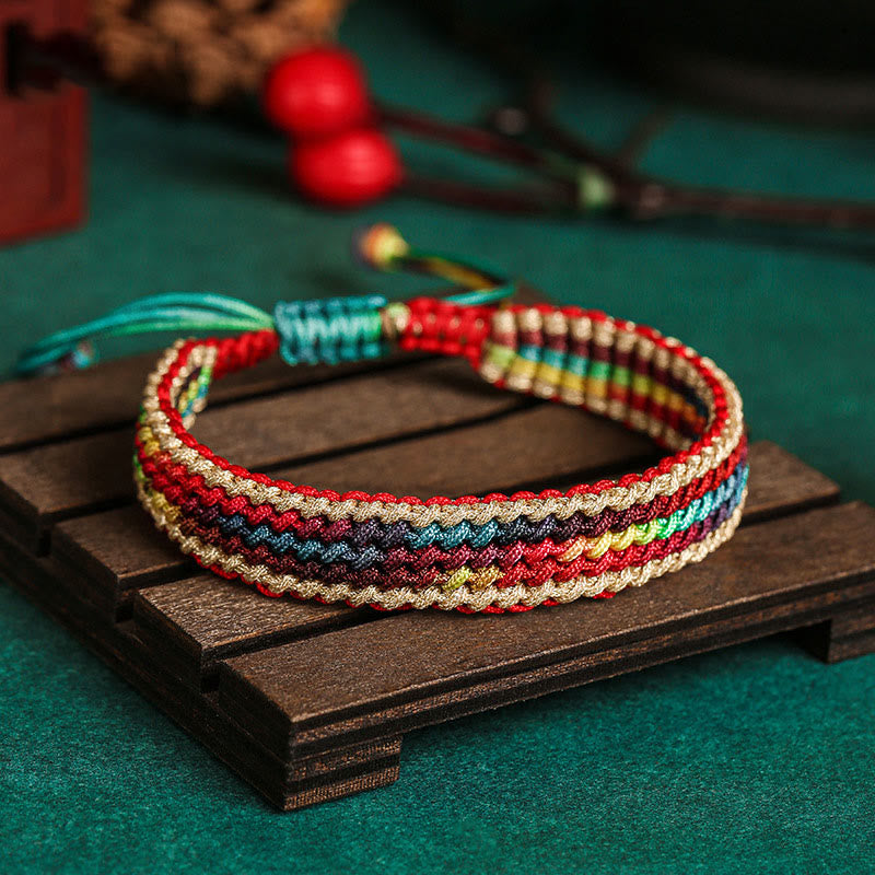 Bracelet en fil rouge multicolore fait main pour la protection et la chance