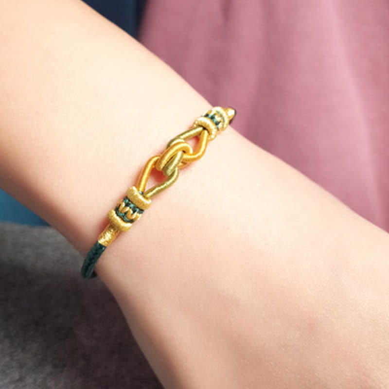 Bracelet en fil rouge fait main pour la foi et la force | Sons de guérison