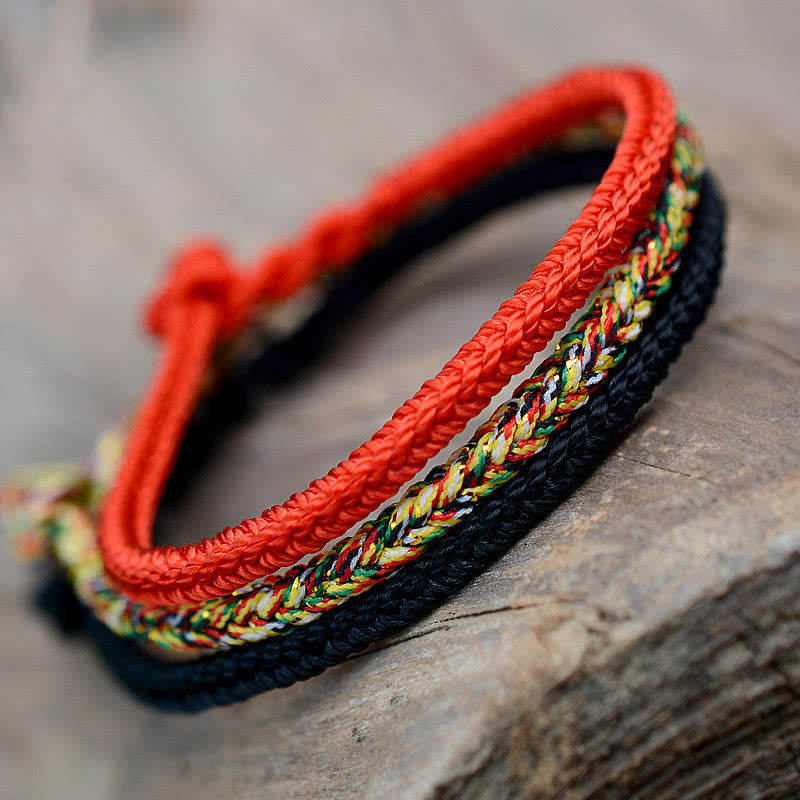 Bracelet fait main en fil rouge avec nœud de paix à huit fils