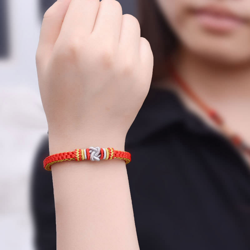Bracelet fait main en corde rouge avec nœud d'amour véritable pour la chance