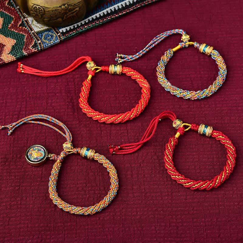 Bracelet tibétain en fil rouge fait main pour la chance et la protection