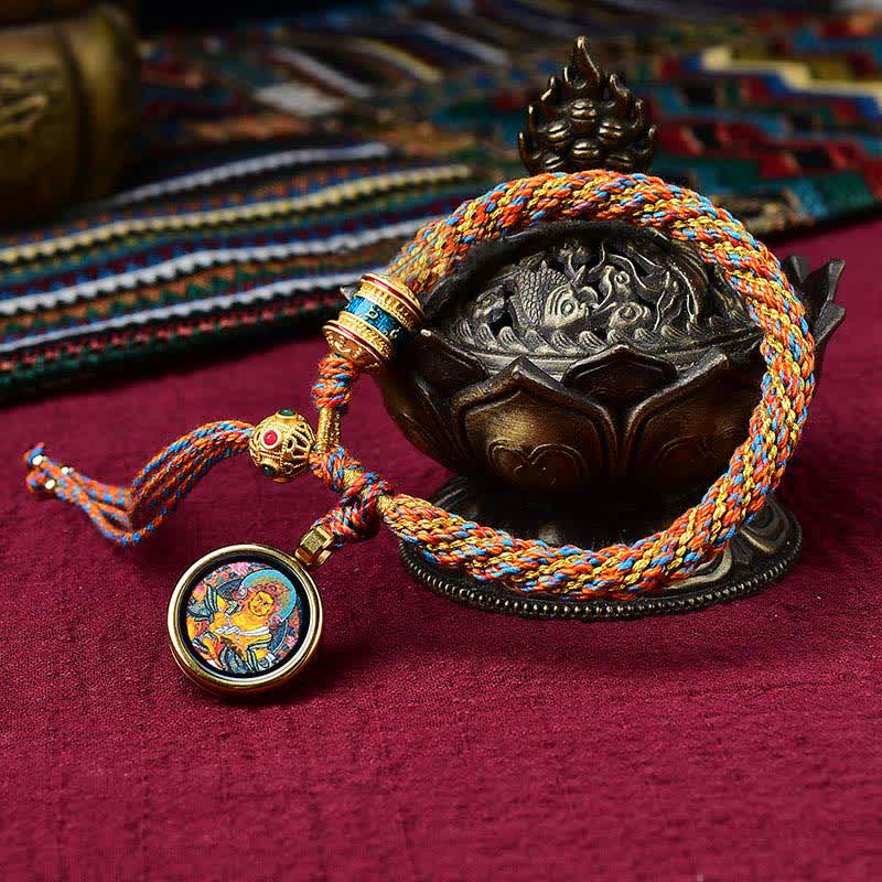 Bracelet tibétain en fil rouge fait main pour la chance et la protection