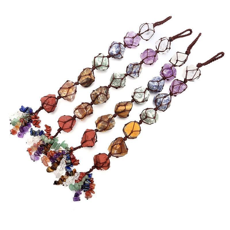 Pierres précieuses suspendues des 7 chakras