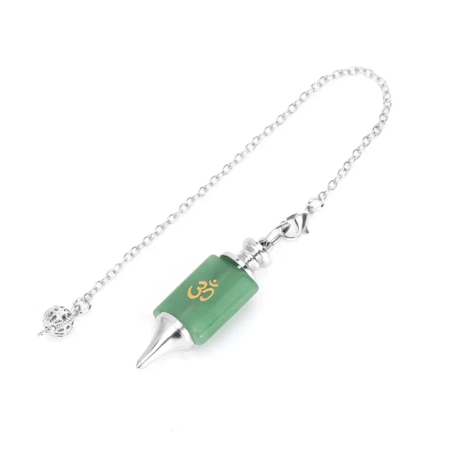 Pendule de guérison en cristal avec chaîne en argent