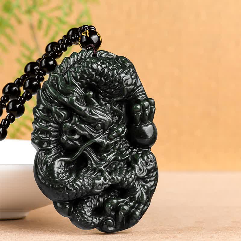 Collier dragon en jade cyan Hetian pour le succès et l'harmonie