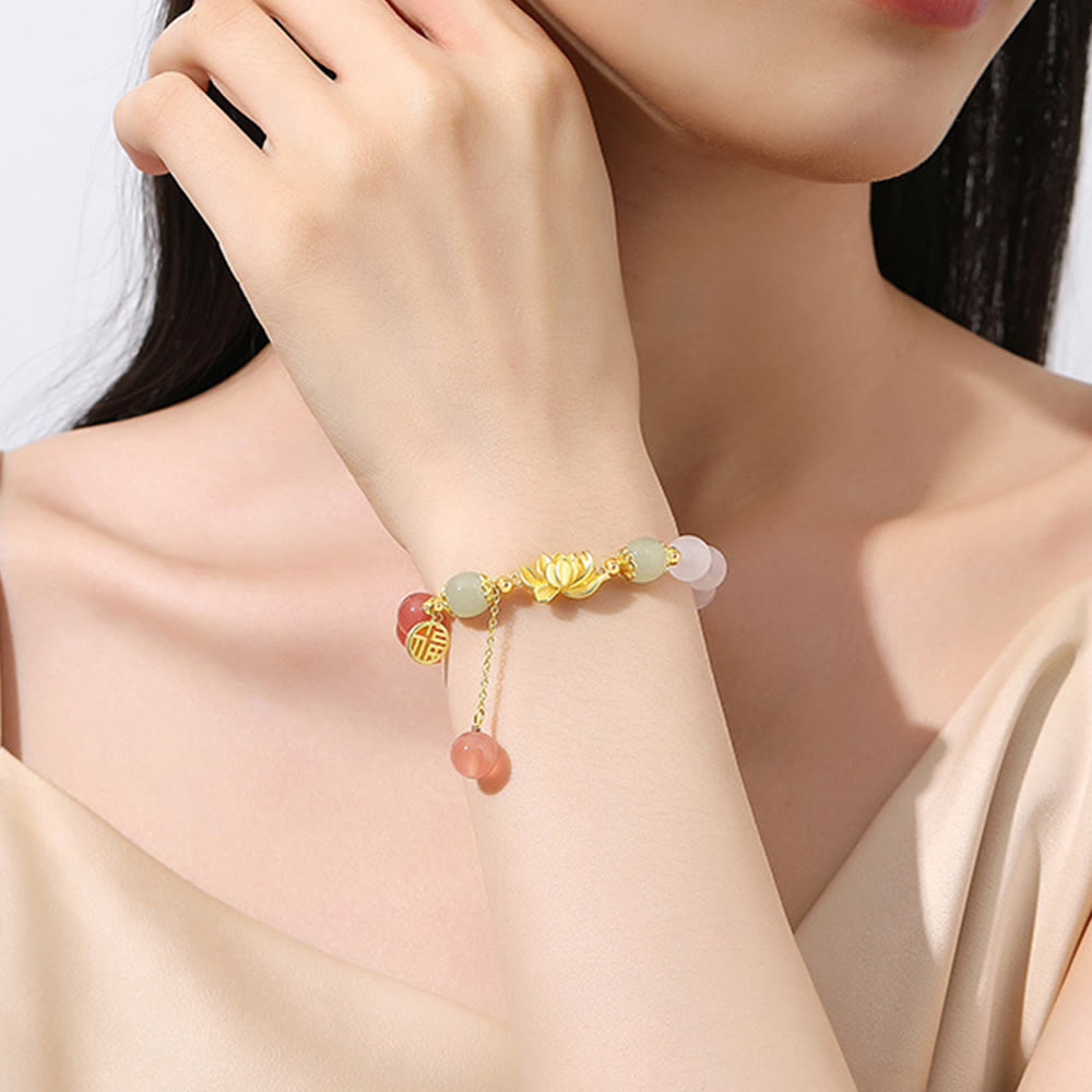 Bracelet en jade Hetian avec agate et lotus, symboles de fortune