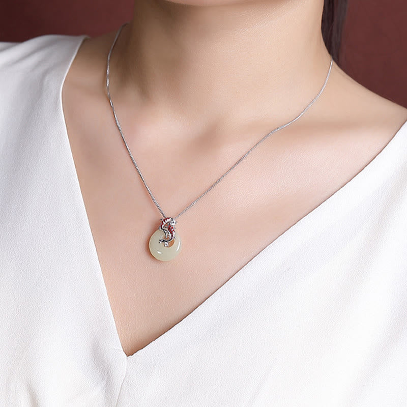 Collier avec pendentif en jade Hetian et poisson Koi, boucle de paix