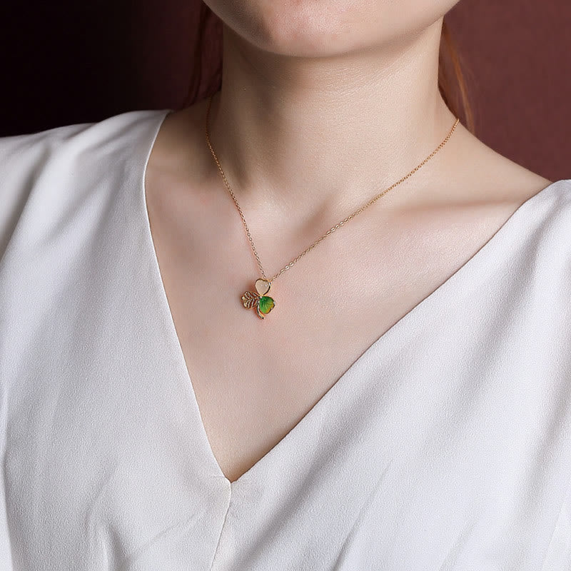 Ensemble collier et boucles d'oreilles trèfle porte-bonheur en jade Hetian