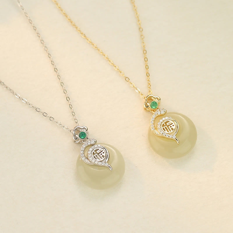 Collier serpent à boucle de paix en jade Hetian