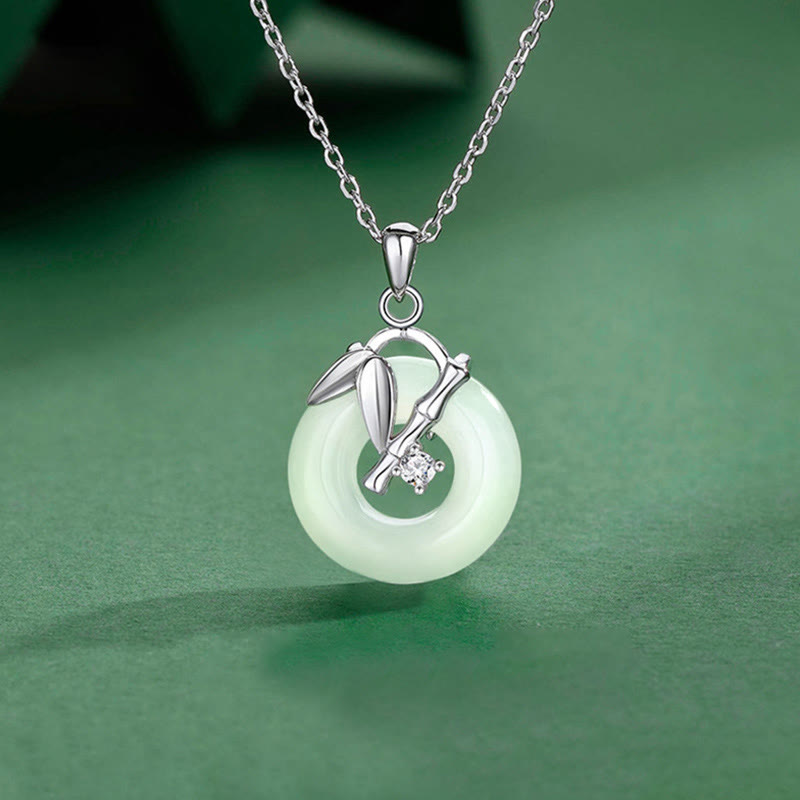Pendentif de prospérité en jade Hetian en argent sterling 925 et feuille de bambou