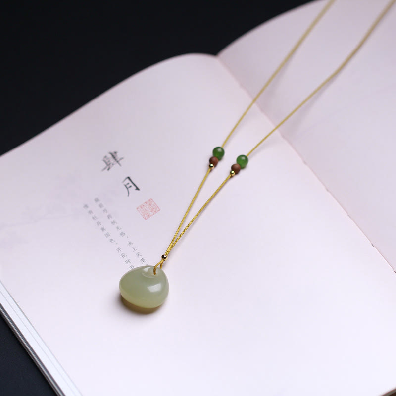 Collier pendentif prospérité en jade Hetian | Modèle petit sac