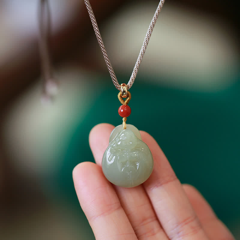 Collier de prospérité en jade Hetian avec pendentif Bouddha rieur
