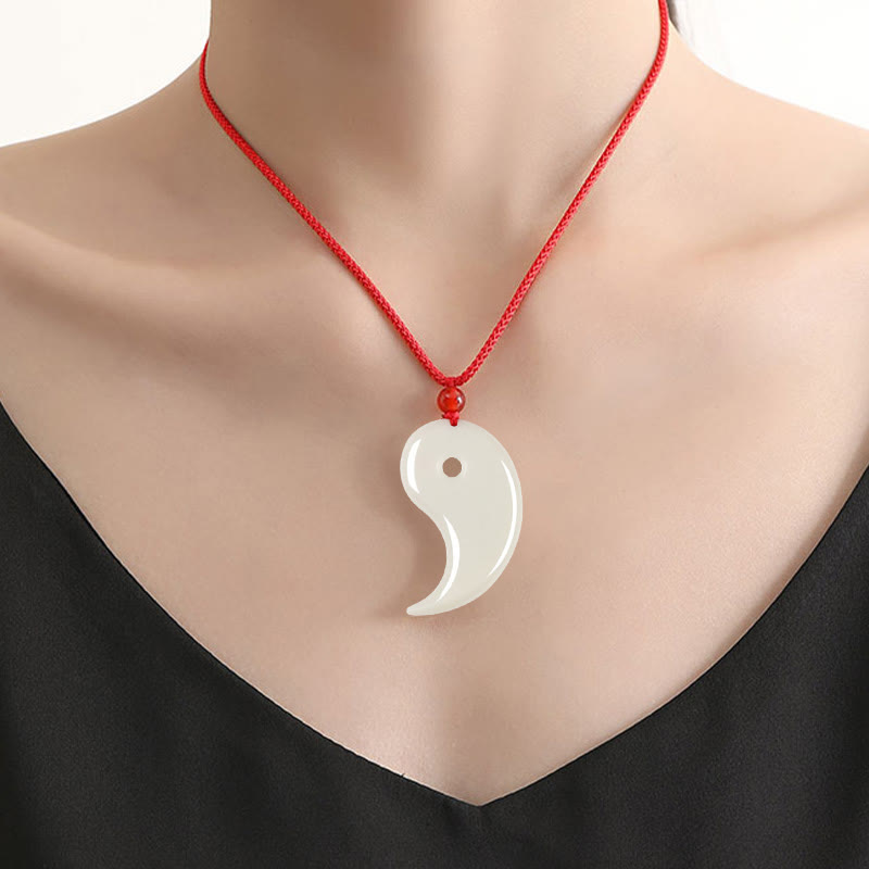 Pendentif collier Hetian Jade Yin Yang | Équilibre et chance