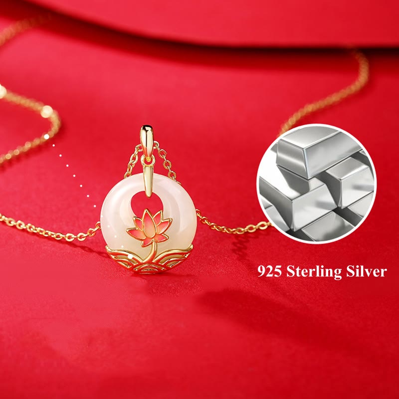 Collier de protection en jade blanc de Hetian et fleur de lotus