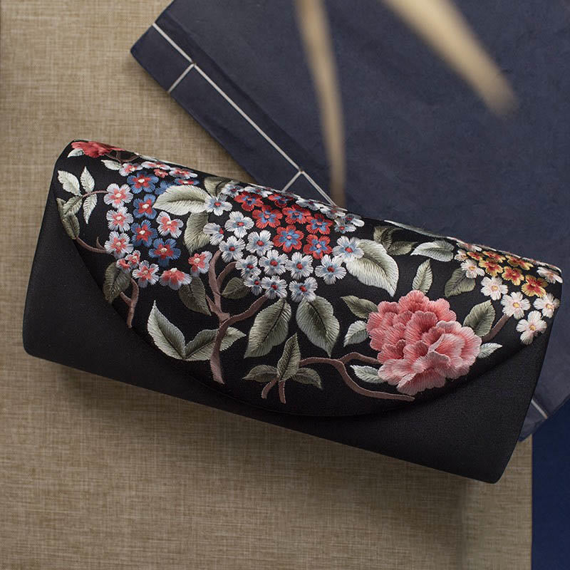 Sac bandoulière de mariage brodé d'hortensia 24 cm, style élégant