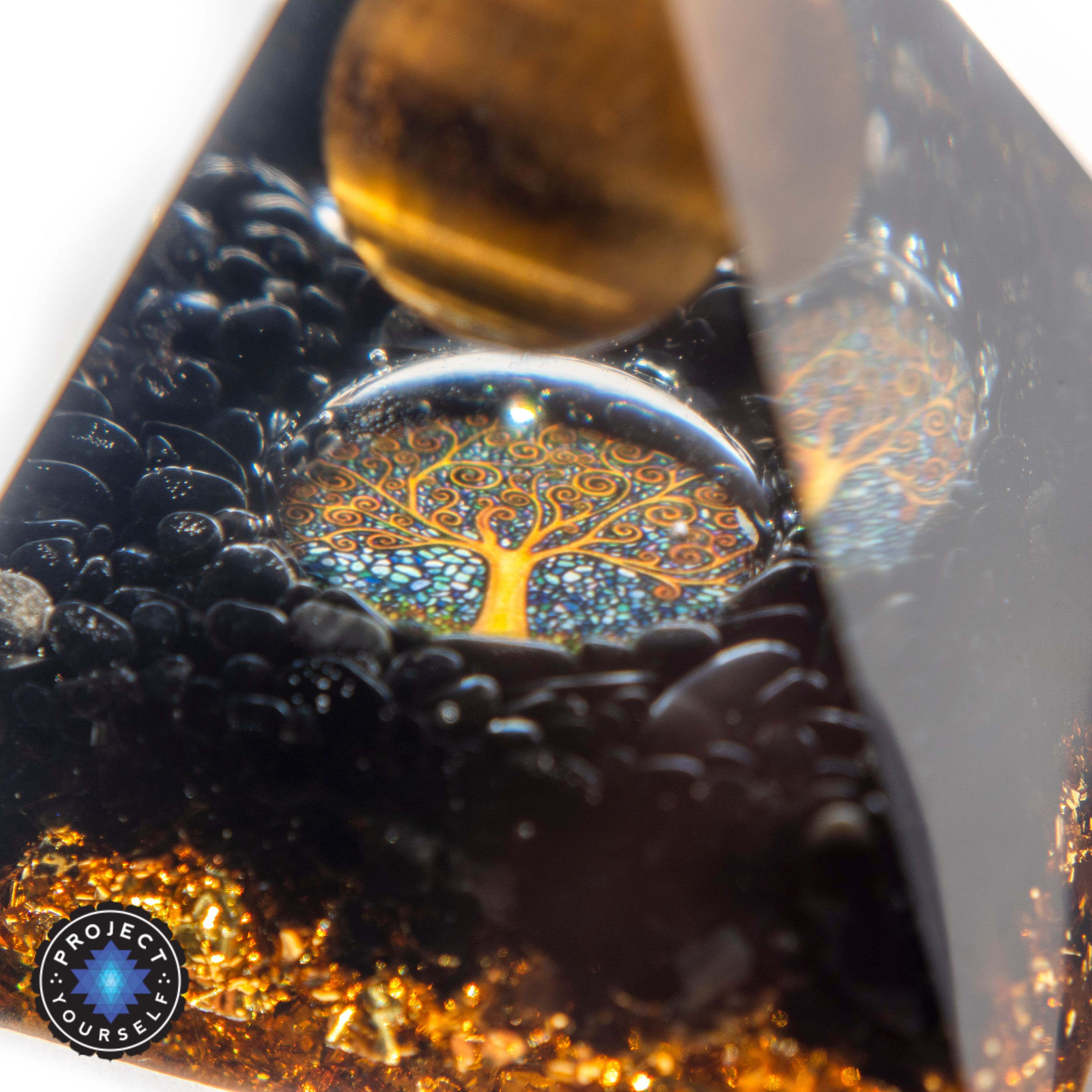 Pyramide d'orgone d'appel intérieur