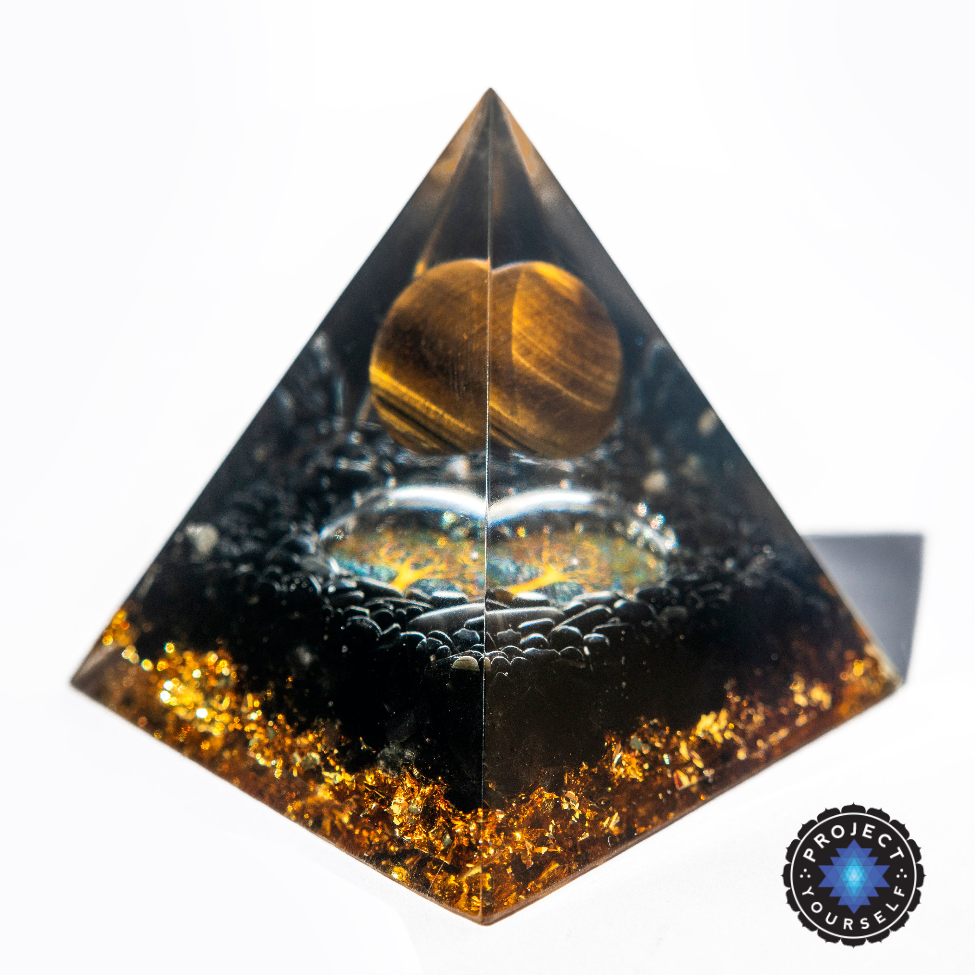 Pyramide d'orgone d'appel intérieur
