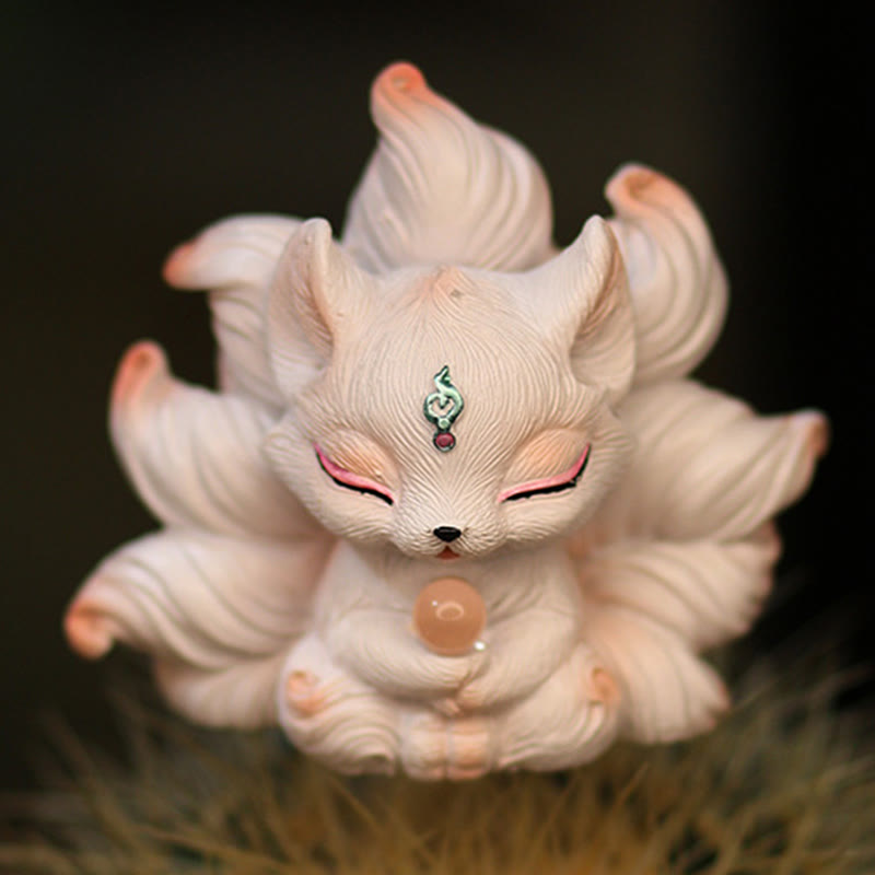 Figurine de renard à neuf queues en résine ivoire 7,5 cm Statue mythique