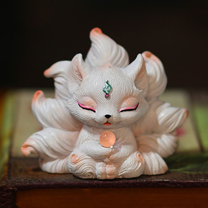 Figurine de renard à neuf queues en résine ivoire 7,5 cm Statue mythique