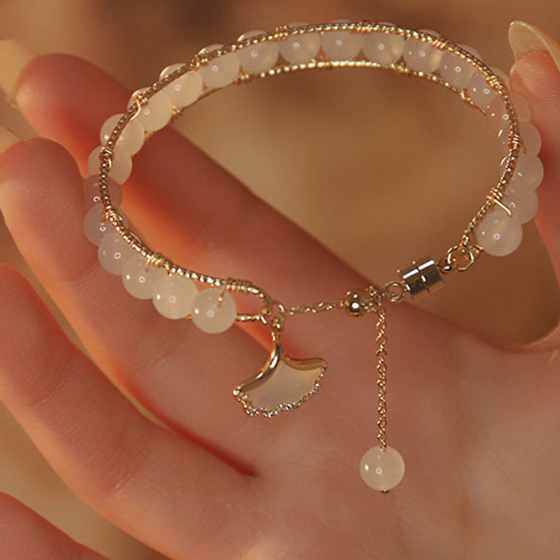 Bracelet porte-bonheur en feuille de ginkgo en jade pour la prospérité et l'abondance