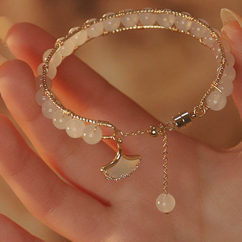 Bracelet porte-bonheur en feuille de ginkgo en jade pour la prospérité et l'abondance