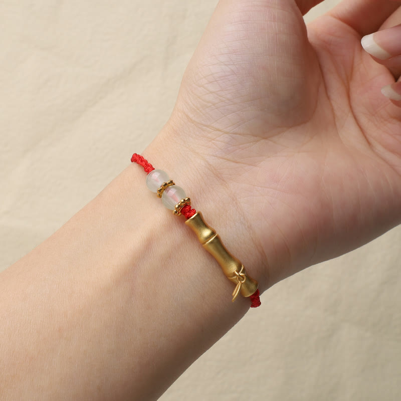 Bracelet Jade Luck Strength avec motif bambou et cordon rouge