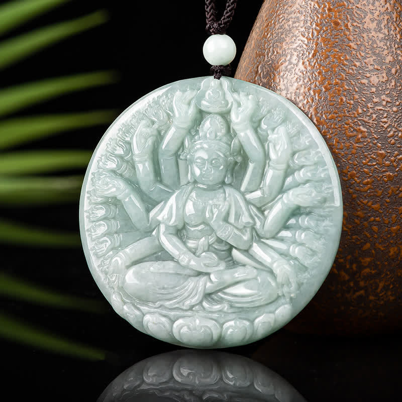 Collier en jade avec pendentif Kwan Yin aux mille mains pour la prospérité