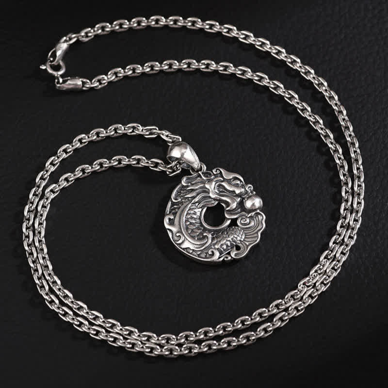 Collier dragon avec boucle de paix et poisson koï