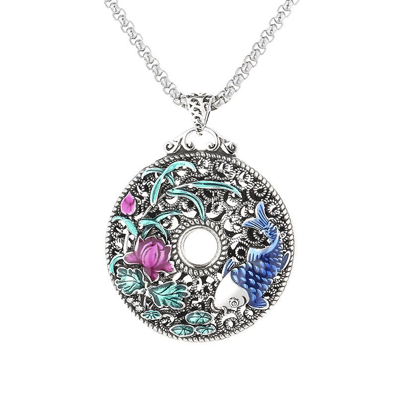 Collier de richesse avec boucle de paix et lotus en forme de poisson koï et de caractère Fu
