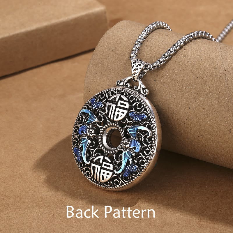 Collier de richesse avec boucle de paix et lotus en forme de poisson koï et de caractère Fu