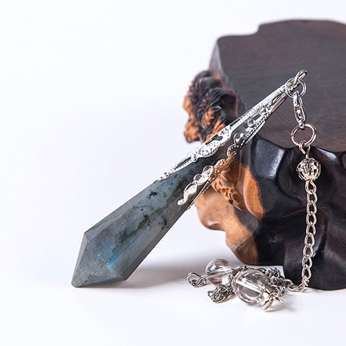 Pendule en cristal de labradorite pour l'intuition et la clarté