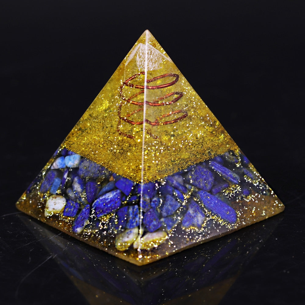 Pyramide de sagesse orgone en lapis-lazuli