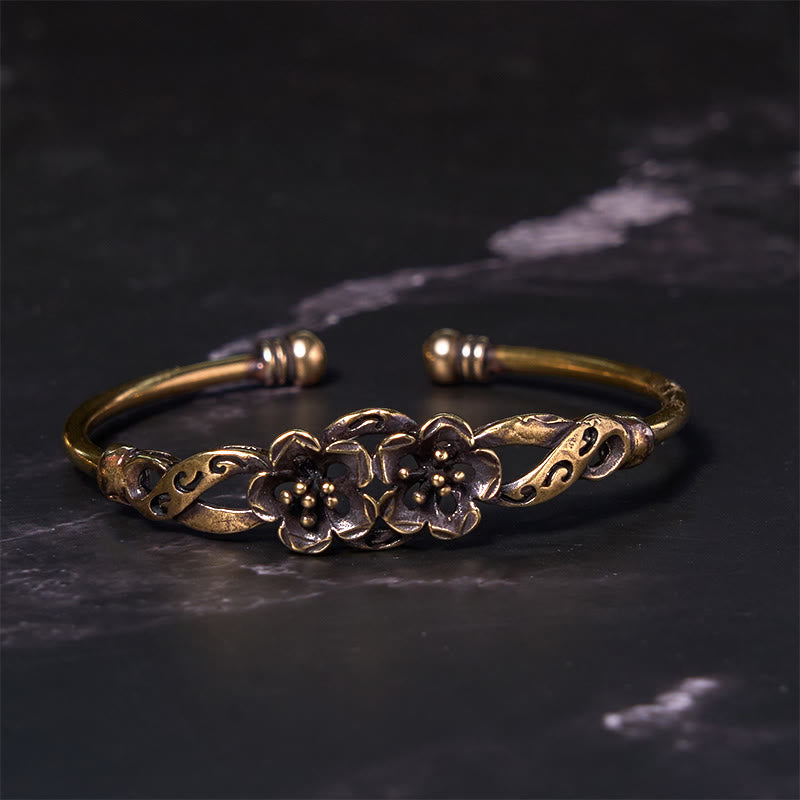 Grand bracelet manchette en cuivre avec fleurs et feuilles porte-bonheur et guérison