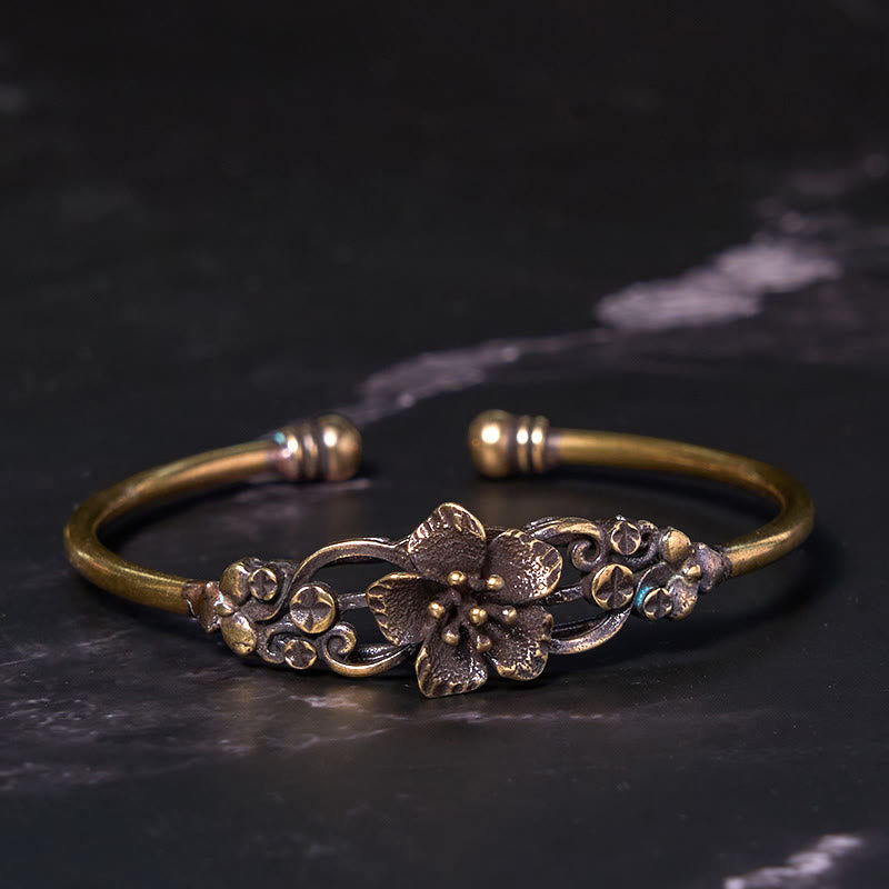 Grand bracelet manchette en cuivre avec fleurs et feuilles porte-bonheur et guérison