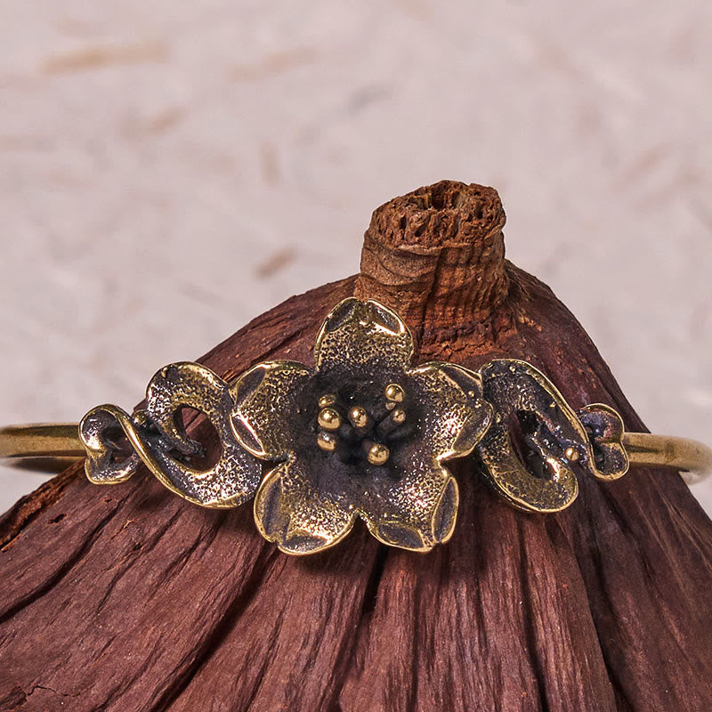 Grand bracelet manchette en cuivre avec fleurs et feuilles porte-bonheur et guérison