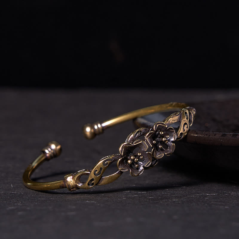 Grand bracelet manchette en cuivre avec fleurs et feuilles porte-bonheur et guérison
