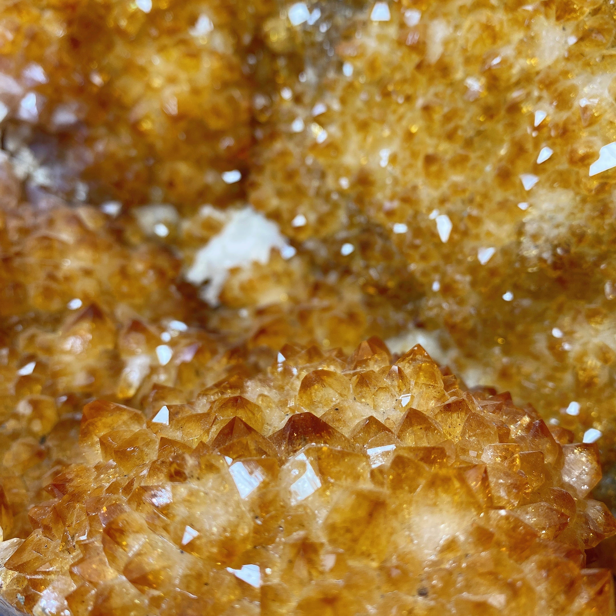 Grand spécimen de géode de citrine naturelle, 25 cm