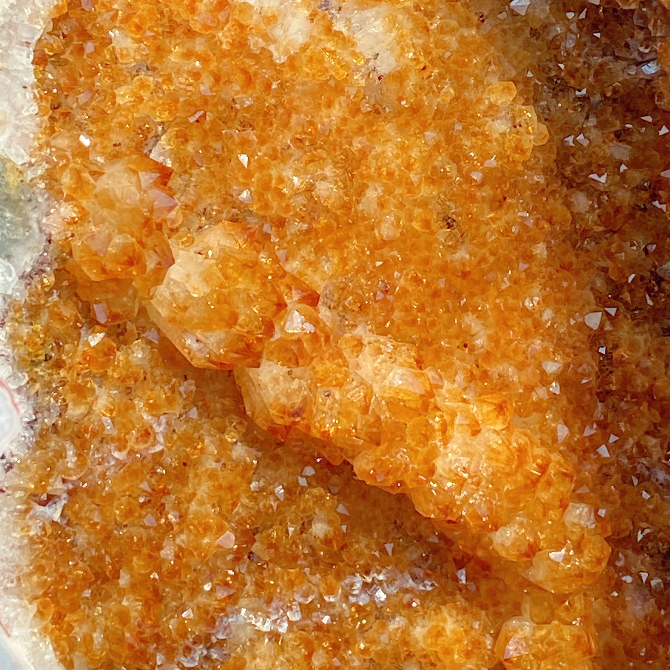 Grand spécimen de géode de citrine naturelle, 25 cm