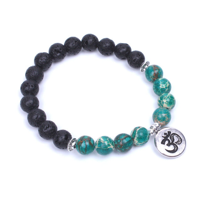 Bracelet Om en pierre de lave : énergie apaisante et enracinante