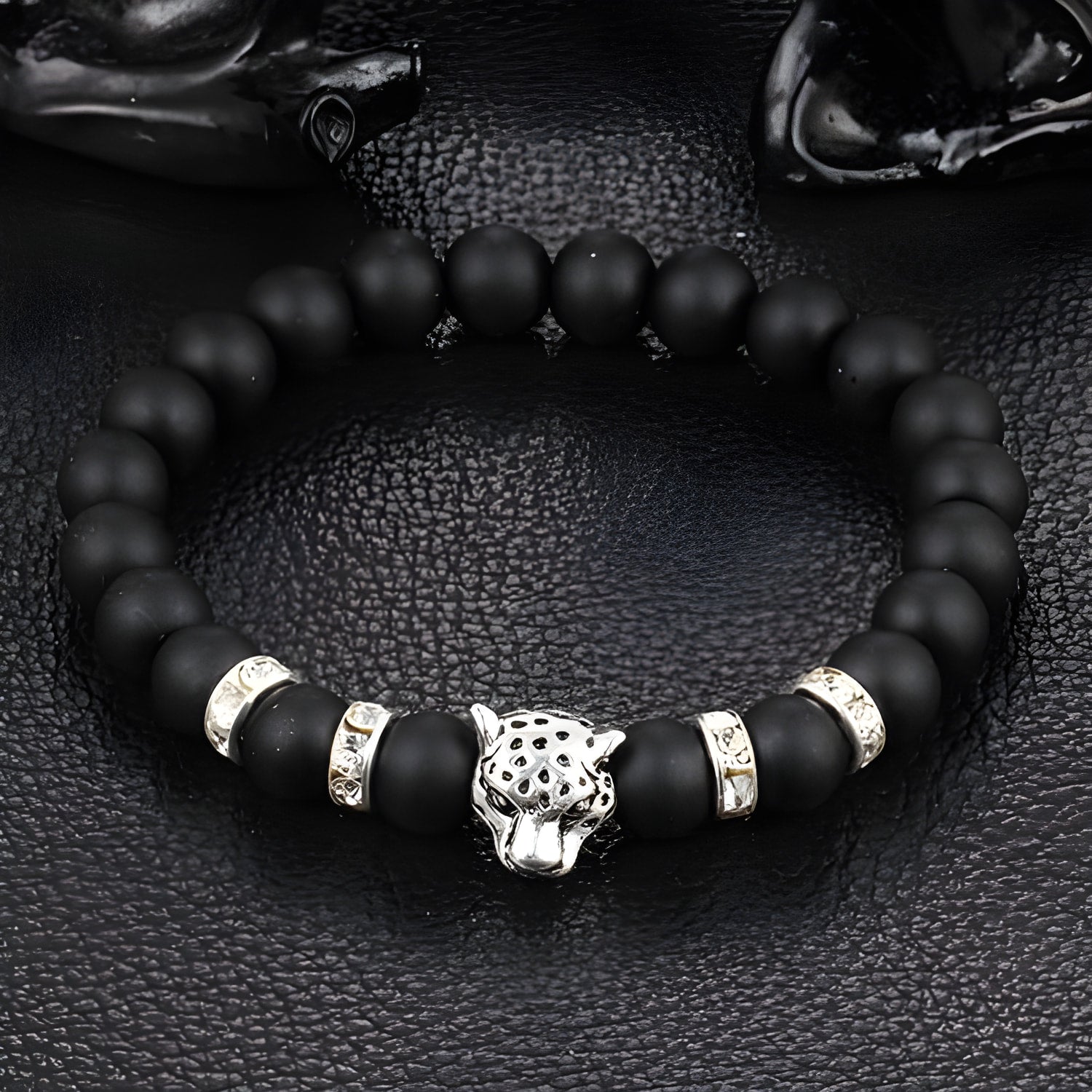 Bracelet de perles en pierre naturelle avec breloque léopard 