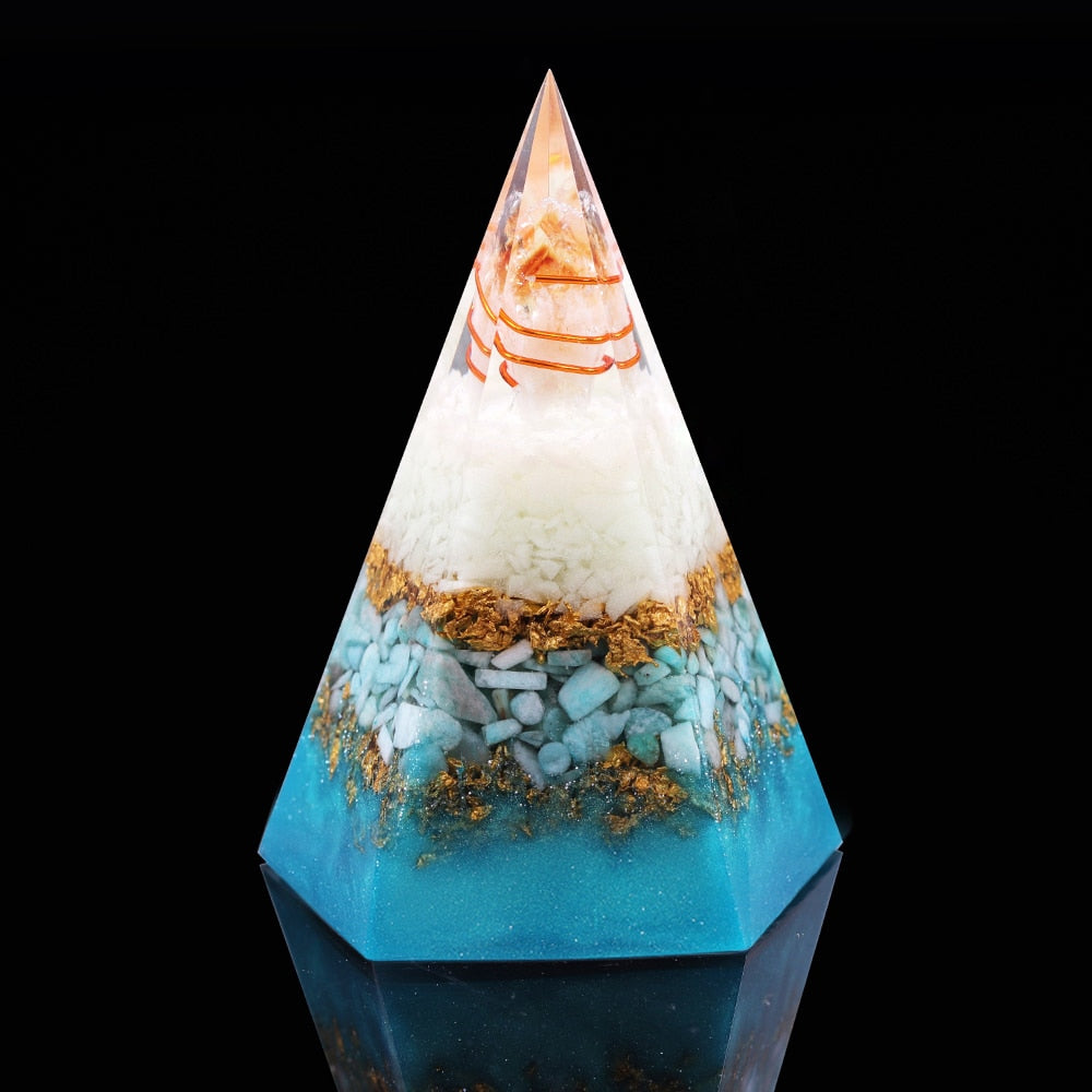 Pyramide d'orgone Lumière d'espoir