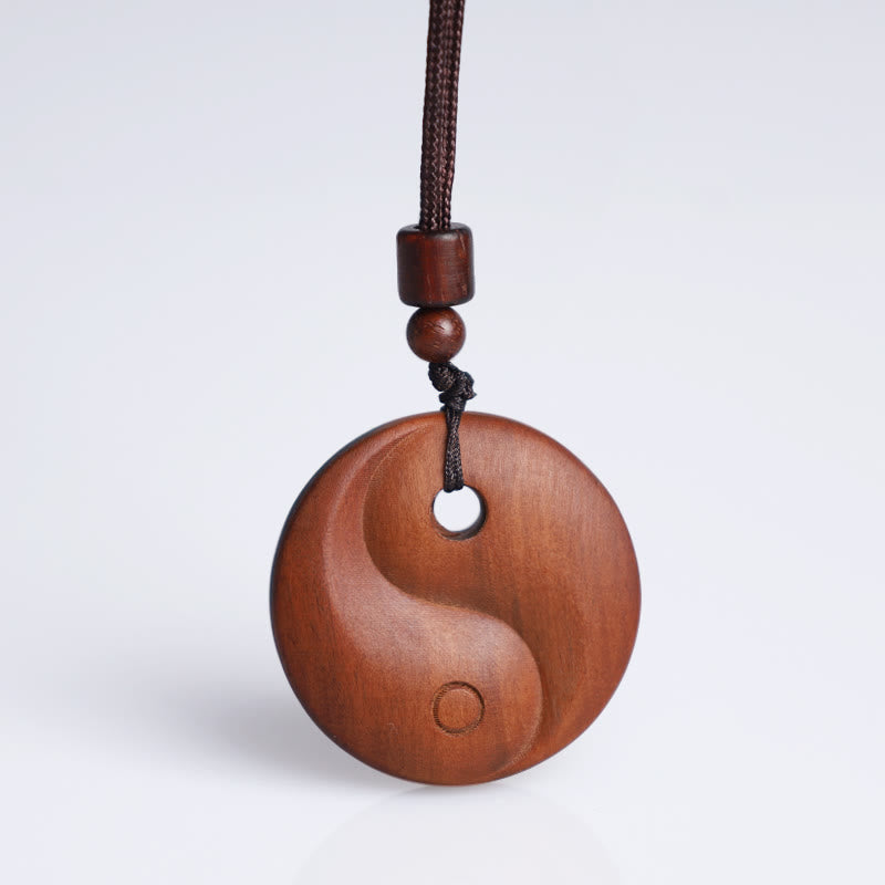 Collier porte-bonheur Yin Yang en bois de jujubier frappé par la foudre