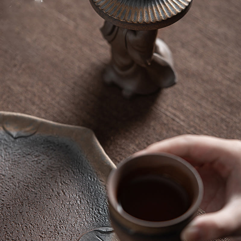 Passoire à thé en céramique Petit Moine Brun | Décoration de méditation de 8,7 cm