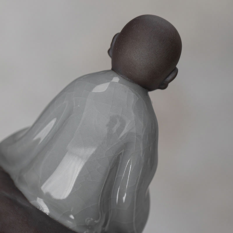 Passoire à thé en céramique Petit Moine Zen | Statue de Bouddha en méditation