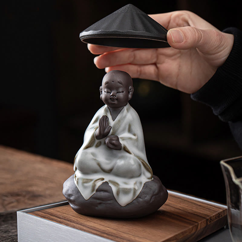 Passoire à thé en céramique Petit Moine Zen | Statue de Bouddha en méditation