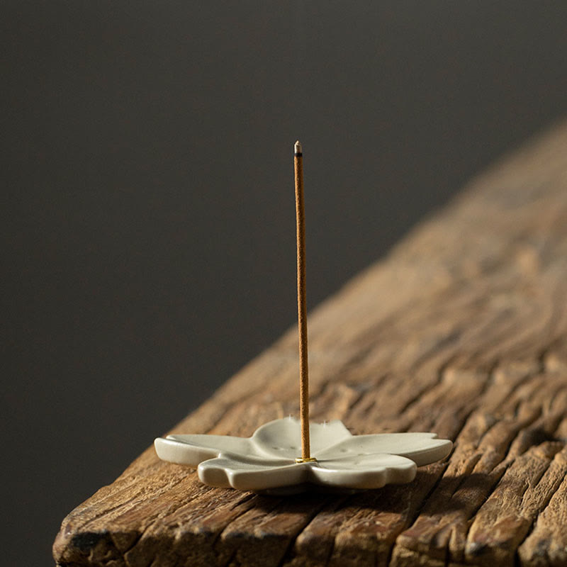 Brûleur d'encens en céramique Lotus au motif floral pour la sérénité