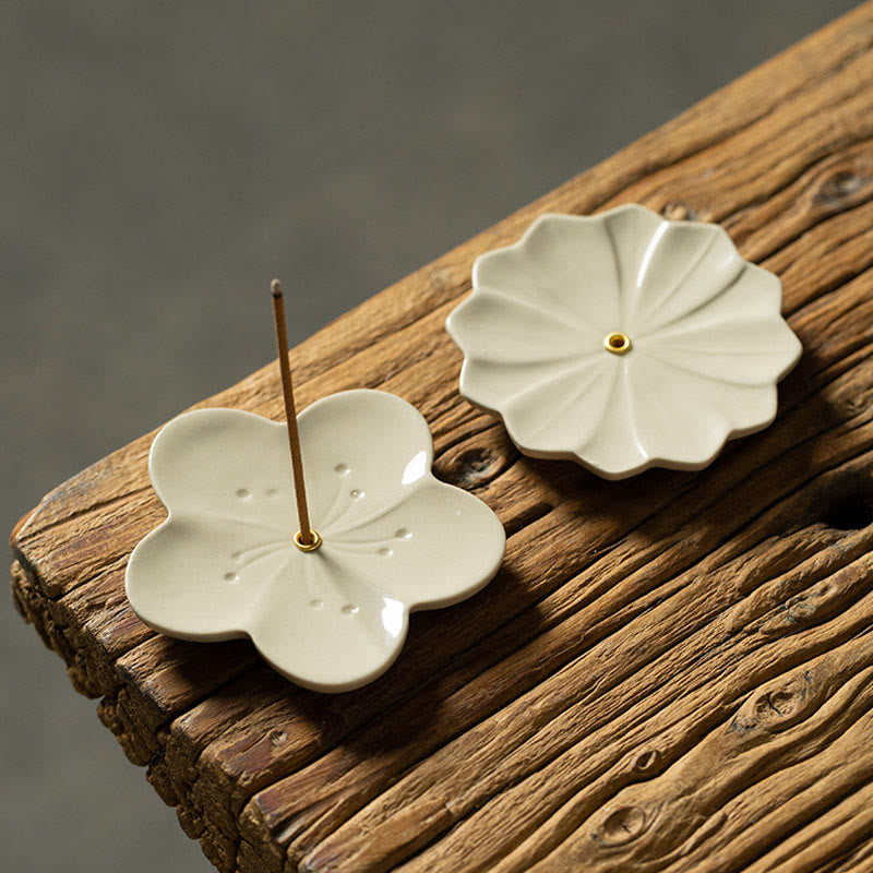 Brûleur d'encens en céramique Lotus au motif floral pour la sérénité